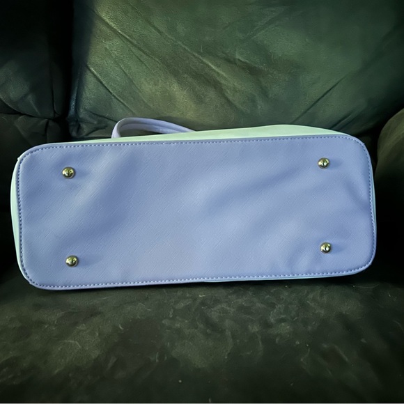 Adorable floral print handbag for the summer ☀️ - Picture 3 of 7